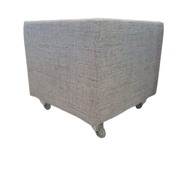PUFF 45x45x44 ALT C/RODIZIOS TECIDO 786